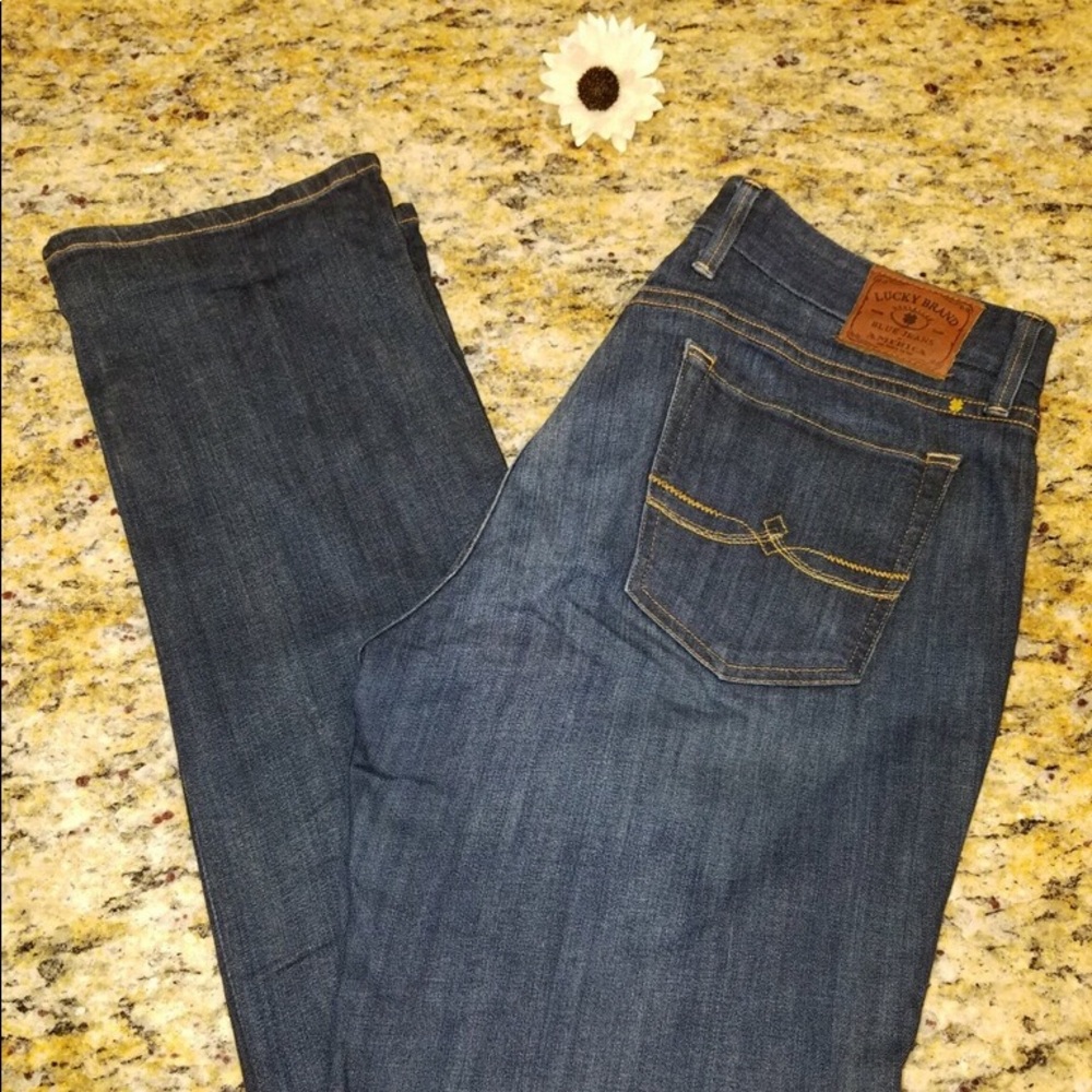 ✨JEAN SALE ✨Lucky Jeans Sweet n Straight